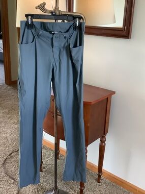 Arc’teryx men’s pants size 30 NWOT